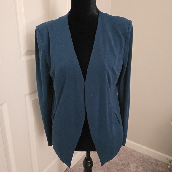 Wantable | Open Front Structured Jacket - Picture 5 of 5